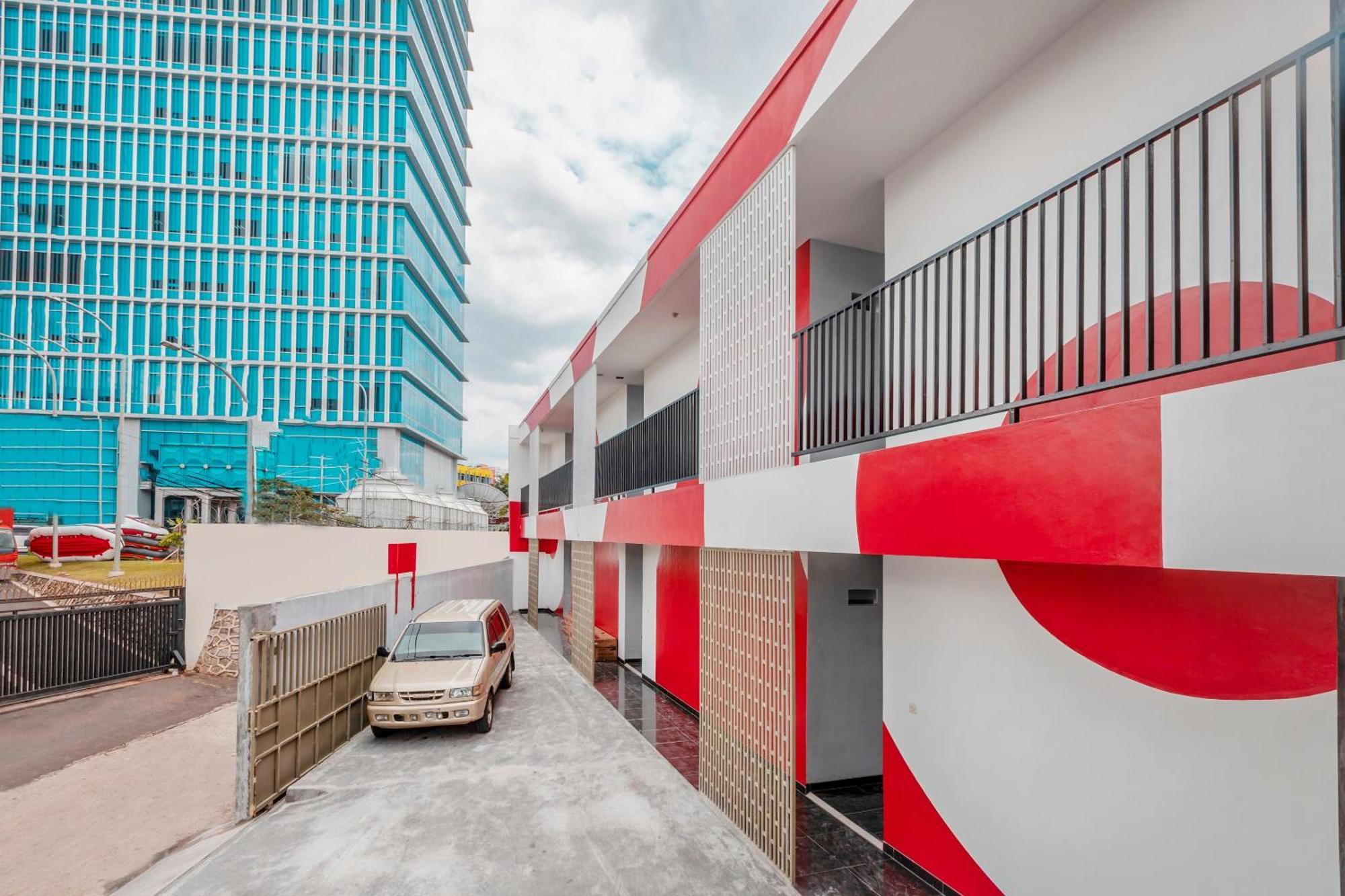 Super Oyo 2223 J&B Room Utan Kayu Jakarta Buitenkant foto